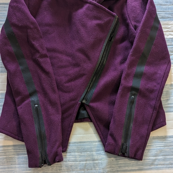 Women's jacket - Picture 10 of 15